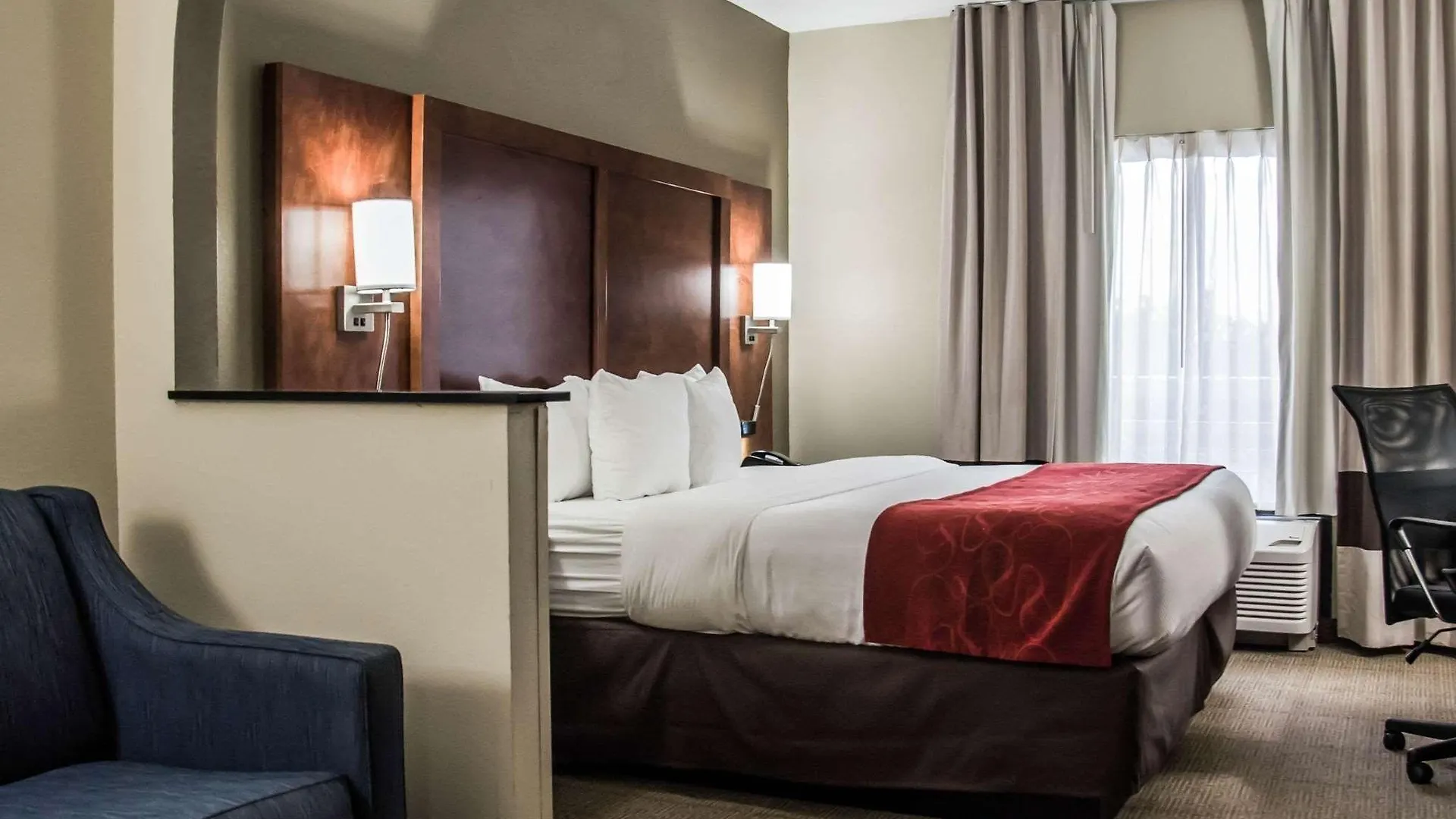 Comfort Suites University - Research Park Charlotte Hotel
