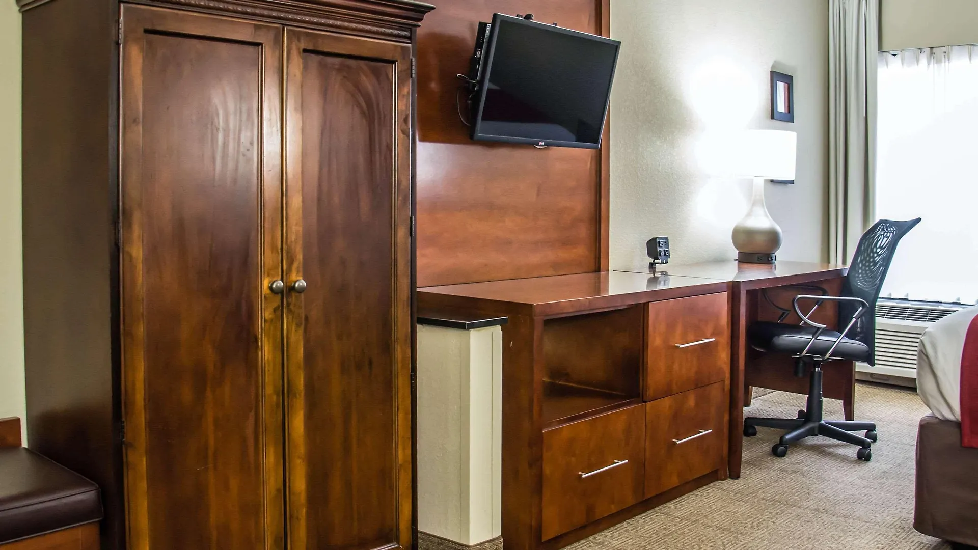 Comfort Suites University - Research Park Charlotte Hotel