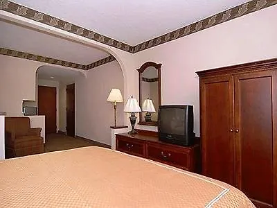 Hotel Comfort Suites University - Research Park Charlotte